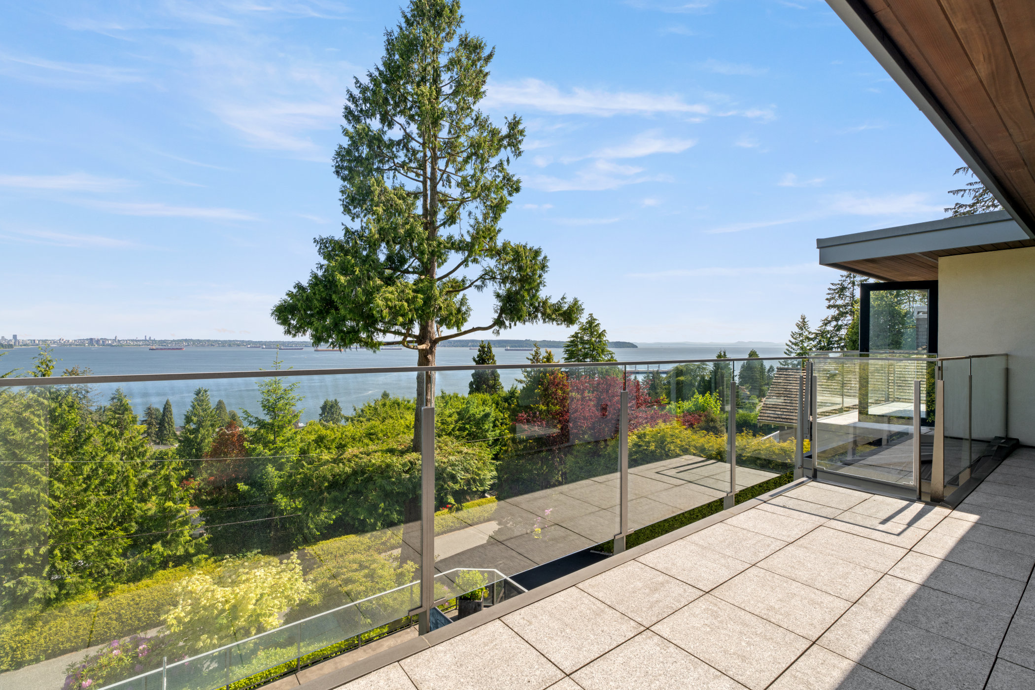 3389 Thompson Crescent